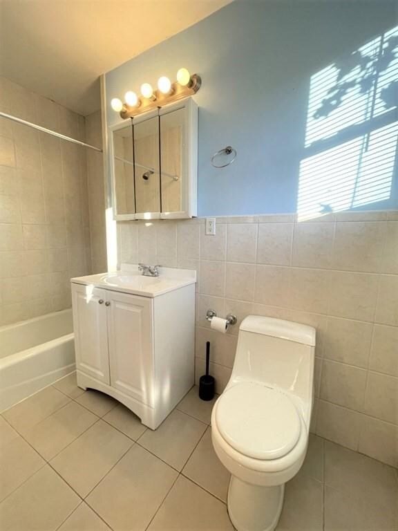 2 Cedar Square unit 1, Cambridge, MA 02140 - photo 4