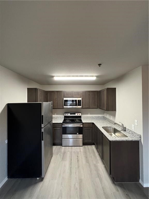 944 N Storer Ave unit 13, Fayetteville, AR 72701 - photo 3