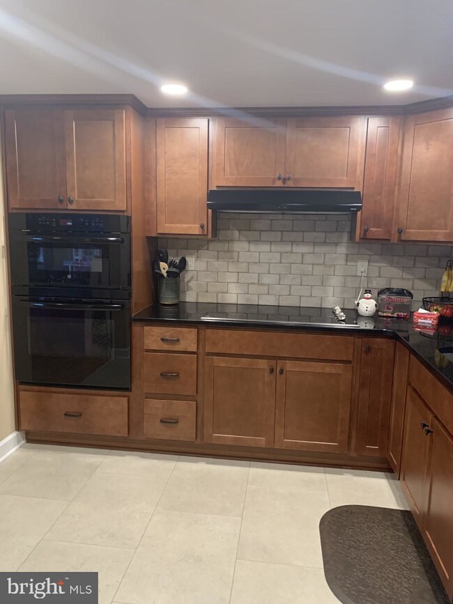 1715 Granite Ct, Crofton, MD 21114 - photo 4