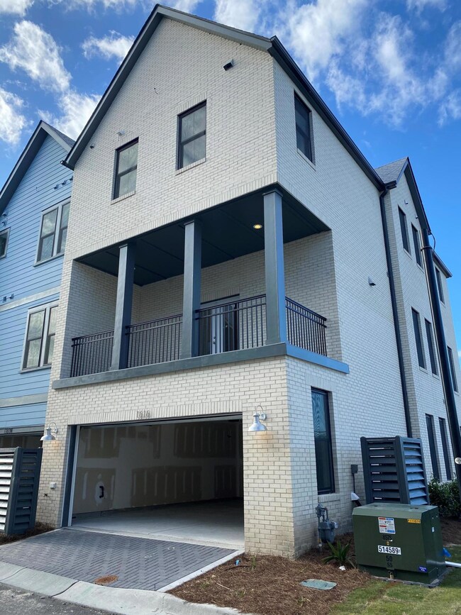 Sawyer Exterior Rear Porch