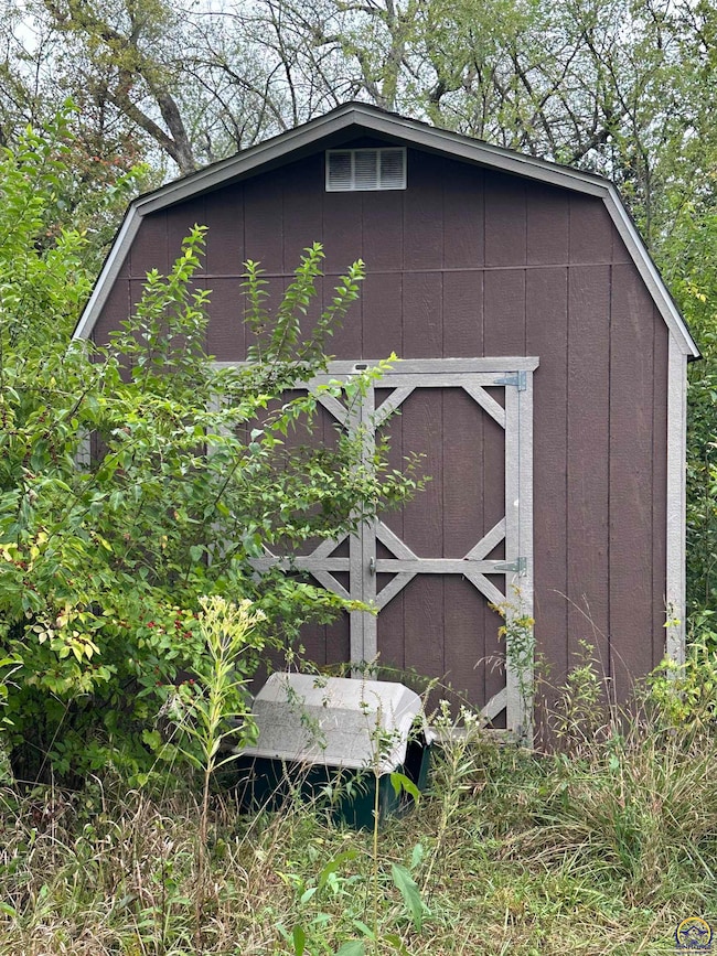 27784 Q4 Rd, Holton, KS 66436 - photo 5