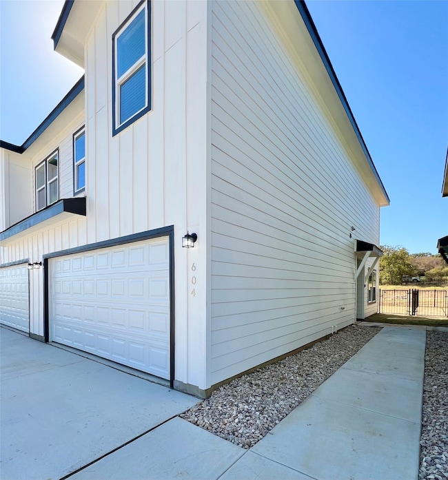 3501 E Renfro St unit 604, Burleson, TX 76028 - photo 2