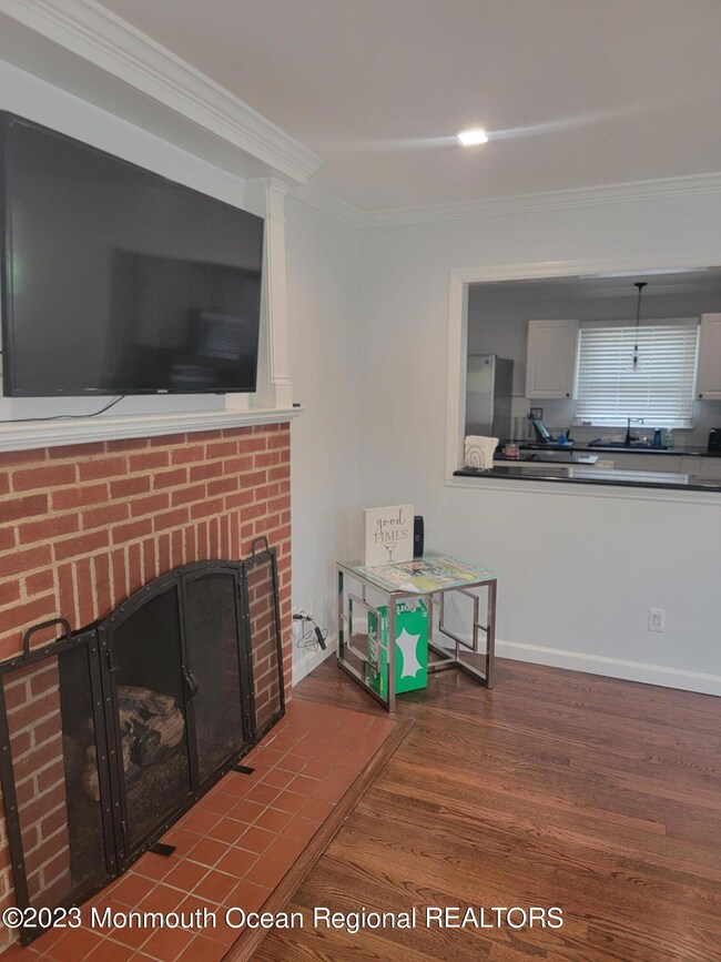 10 Johnston St, Oakhurst, NJ 07755 - photo 4