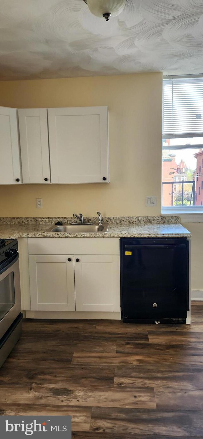 1809 Madison Ave unit 2, Baltimore, MD 21217 - photo 5