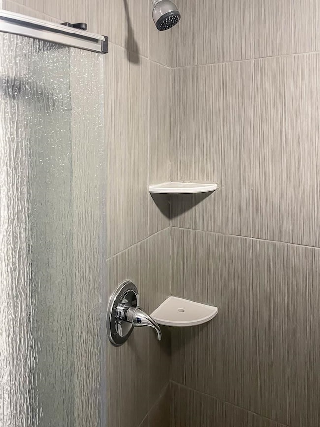 169 Fairview Ave unit 1, Jersey City, NJ 07304 - photo 5