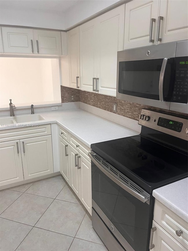 3021 Alcazar Place unit 203, Palm Beach Gardens, FL 33410 - photo 2