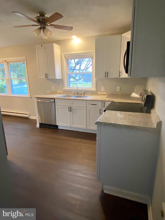 6 W 18th St, Front Royal, VA 22630 - photo 7