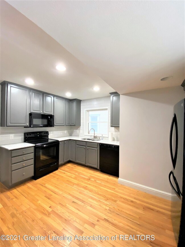 Kitchen 1
