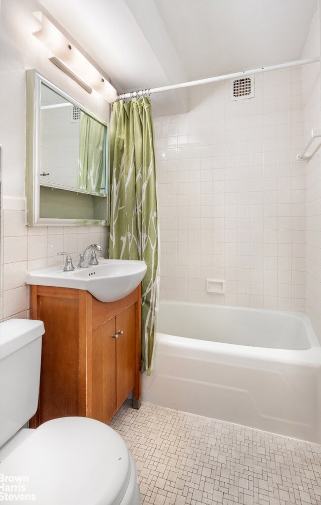 Murray Hill Crescent unit 5C, New York, NY 10016 - photo 3