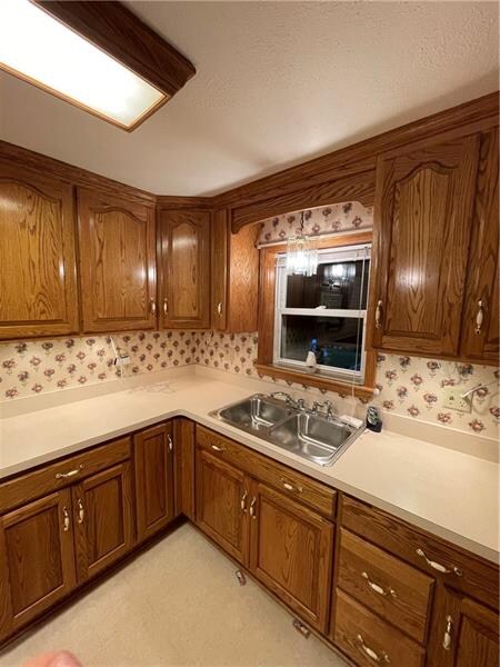 483 Coolspring St, Uniontown, PA 15401 - photo 3