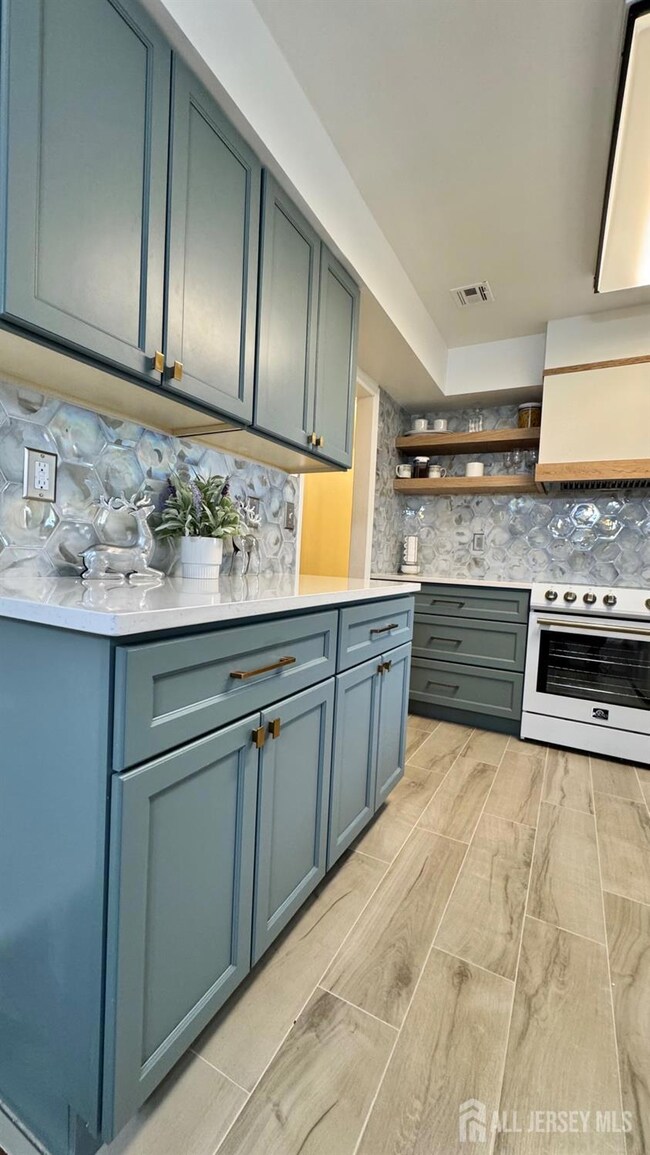 547 Sheldon Way, Monroe Township, NJ 08831 - photo 4