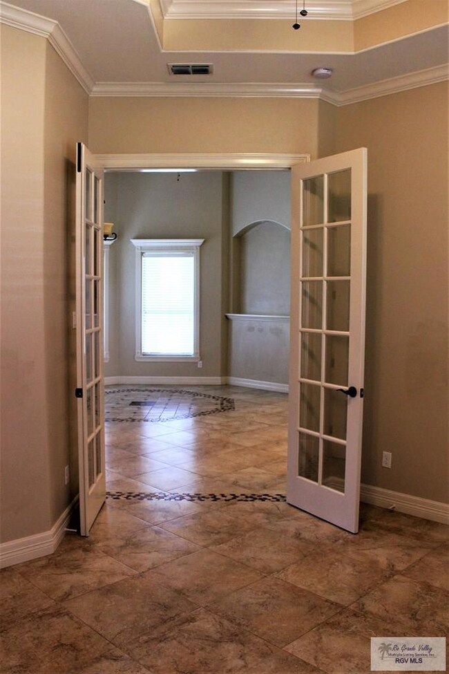 Office/5th Bedroom