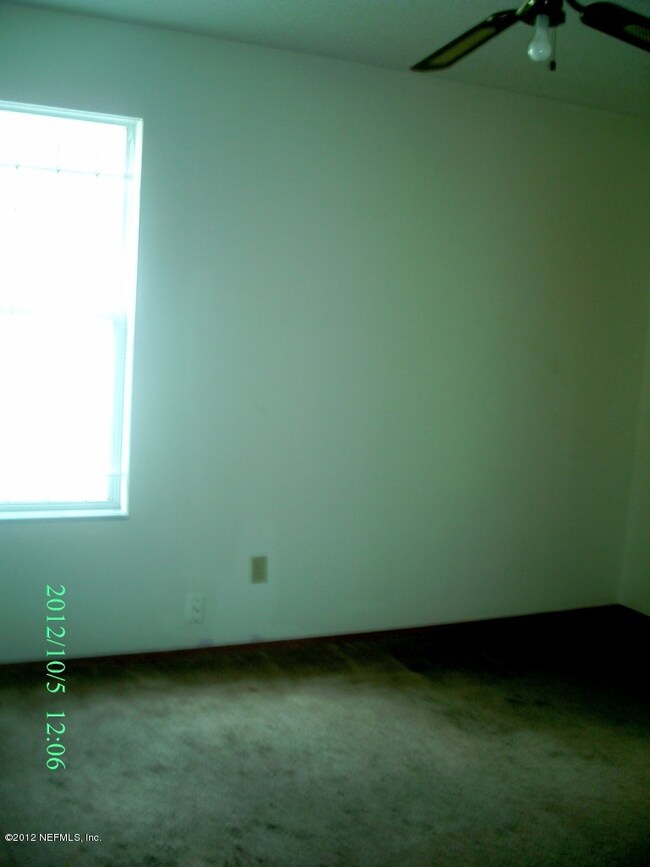 5055 Glen Alan Ct N, Jacksonville, FL 32210 - photo 5