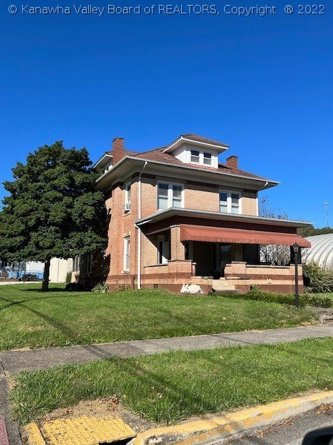 965 Harrison St, Milton, WV 25541 - photo 3