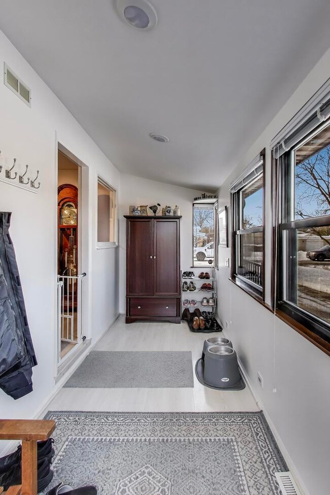 51 James Ct, Glenview, IL 60025 - photo 5