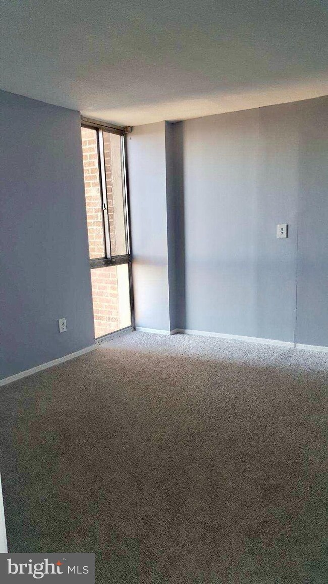 Presidential Towers unit 1718, Adelphi, MD 20783 - photo 7