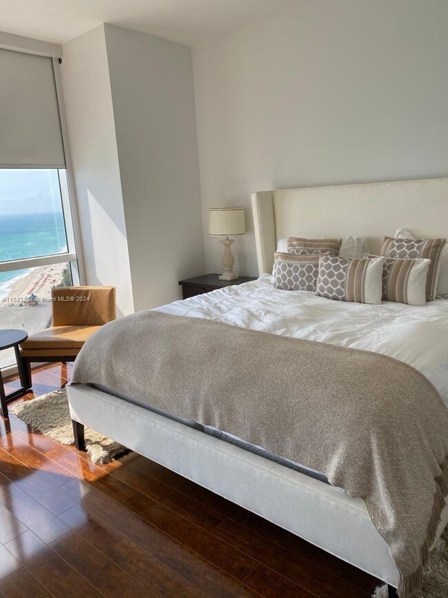 Trump Palace unit 1907, Sunny Isles Beach, FL 33160 - photo 4