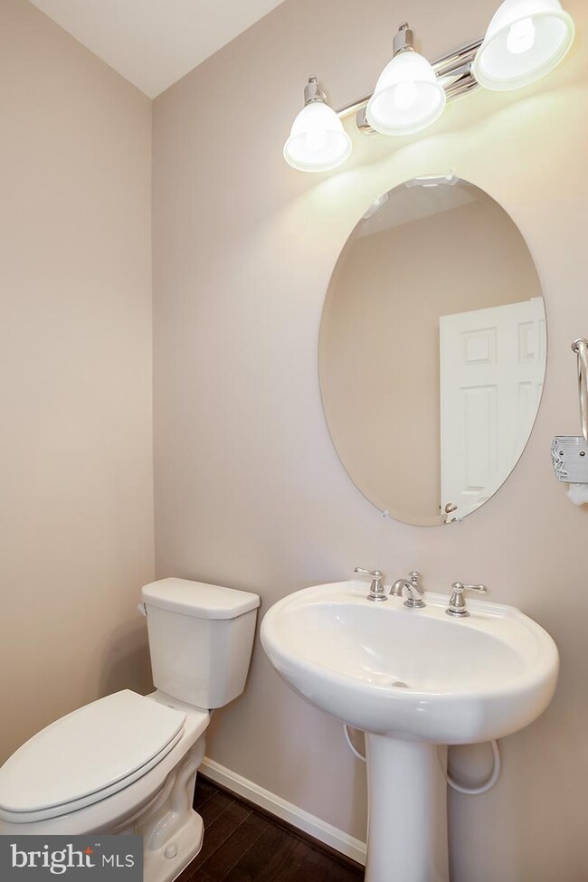 329 Kahler Way, Glen Burnie, MD 21060 - photo 5