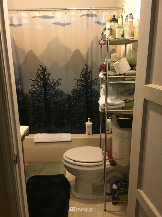 unlisted-address, Everett, WA 98208 - photo 3