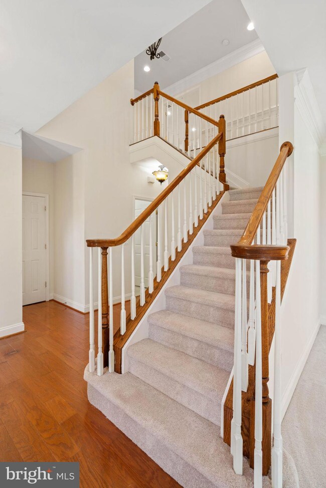 3313 Lady Catherine Cir, Triangle, VA 22172 - photo 5