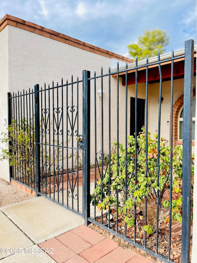 1726 S Pebble Beach Ave, Tucson, AZ 85710 - photo 2