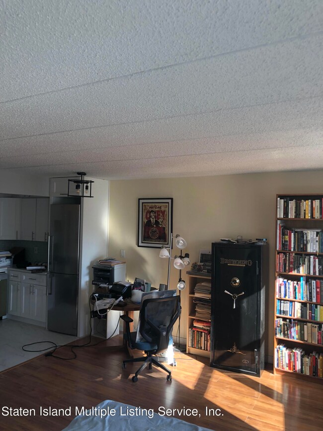 999 Forest Ave unit 3D, Staten Island, NY 10310 - photo 6