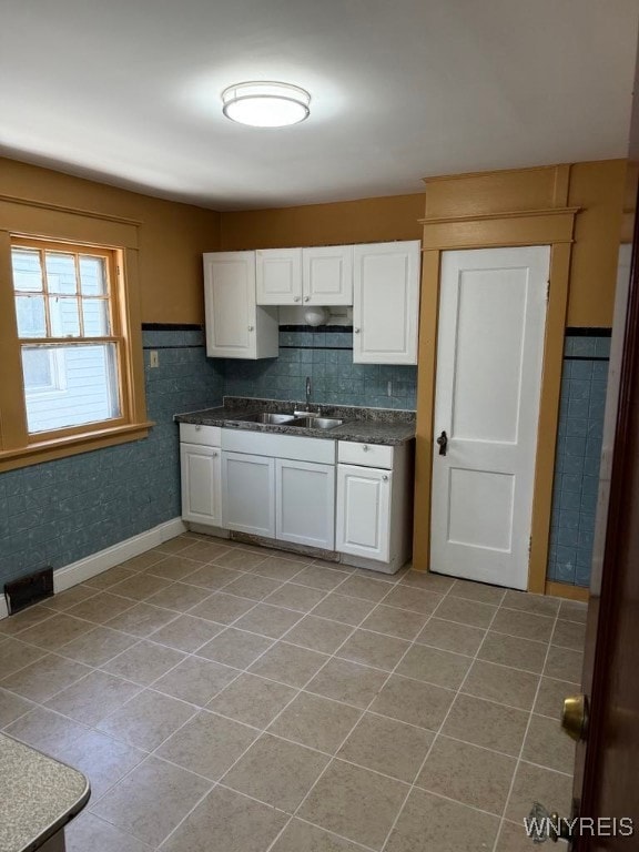 Lower kitchen