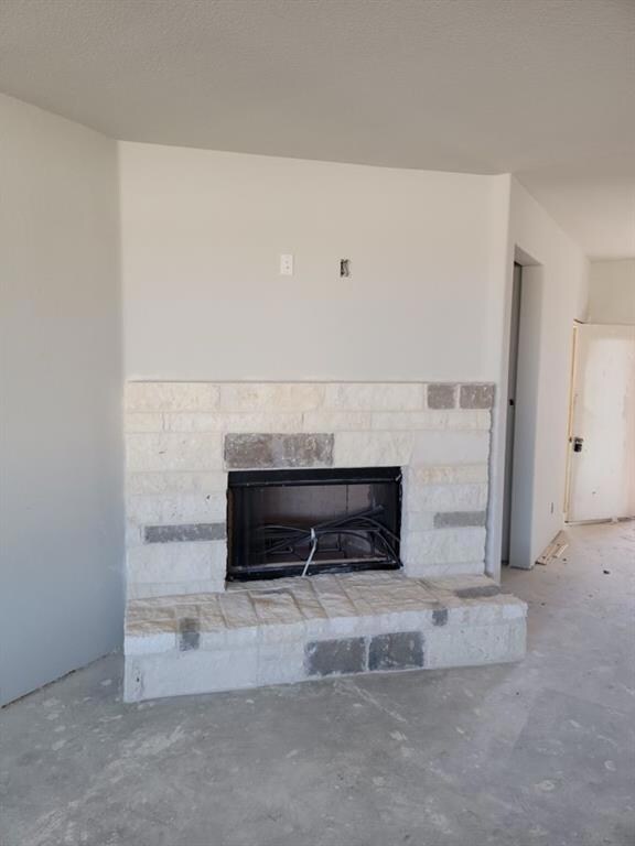 6013 Embercrest Dr, Weatherford, TX 76085 - photo 5