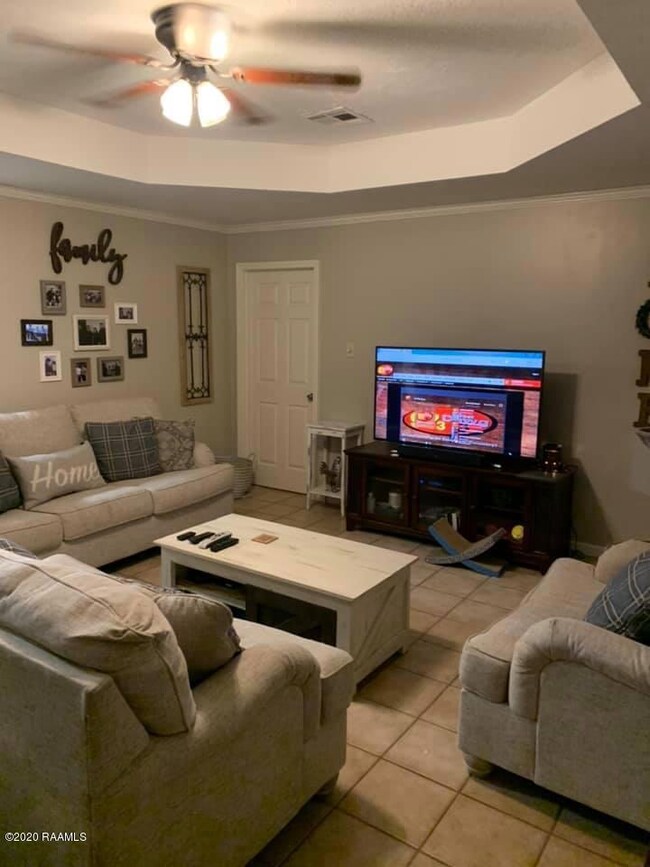 living rm 191 Lee rd image7
