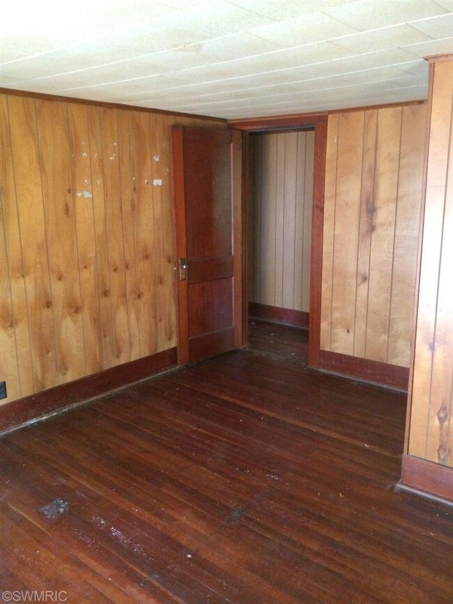 15912 Lake Ave unit A, Union Pier, MI 49129 - photo 6