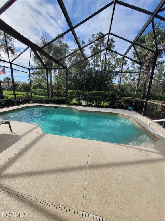 10630 Camarelle Cir, Fort Myers, FL 33913 - photo 2