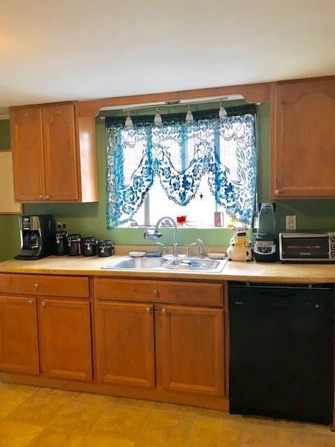 48 Elm St, Bucksport, ME 04416 - photo 4