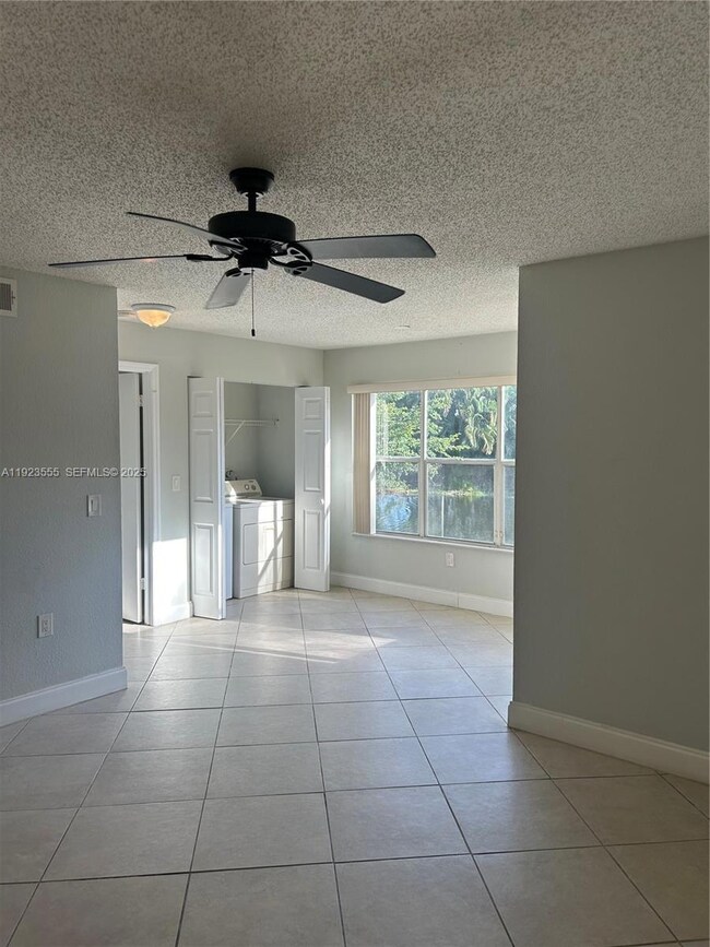12980 Vista Isles Dr unit 312, Plantation, FL 33325 - photo 4