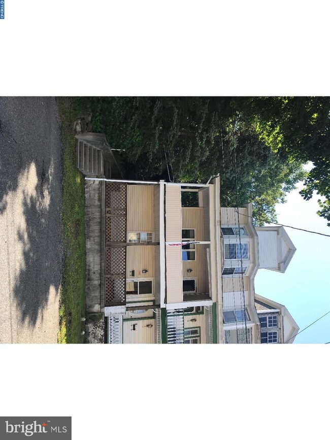 254 E High St, Coaldale, PA 18218 - photo 2