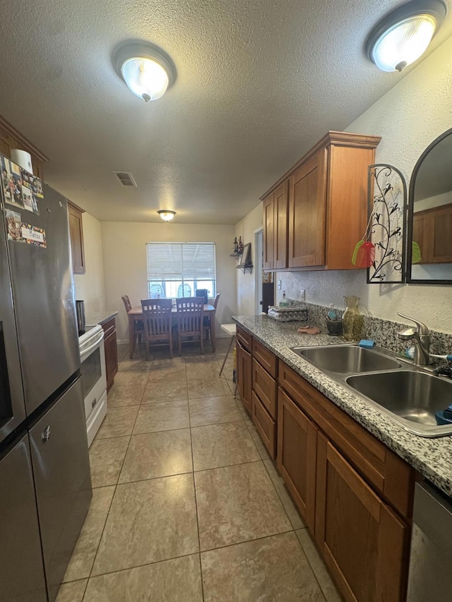 4929 79th St, Sacramento, CA 95820 - photo 3