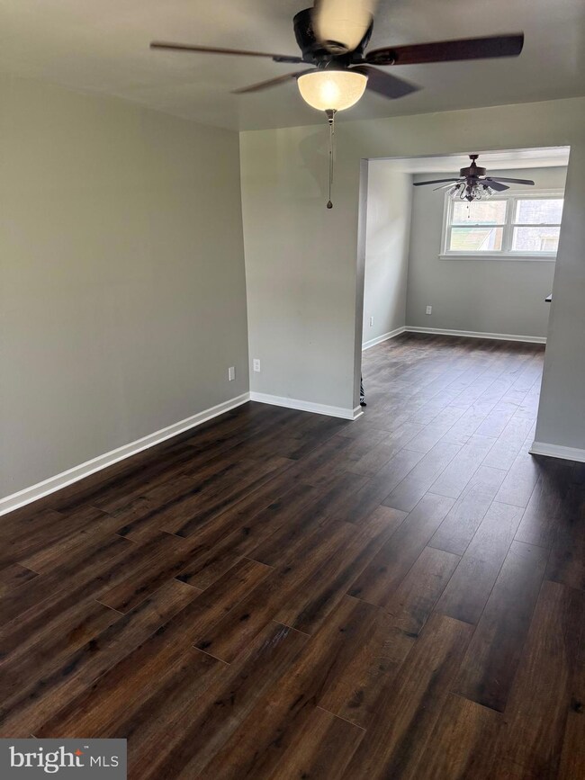 7150 Radbourne Rd, Upper Darby, PA 19082 - photo 2