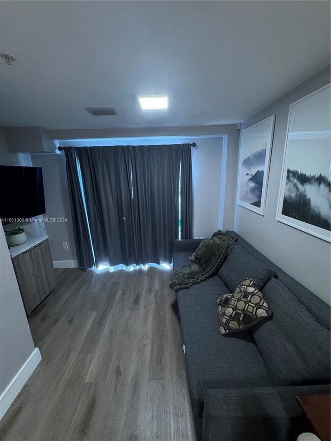 821 SW 2nd St unit 2, Miami, FL 33130 - photo 6