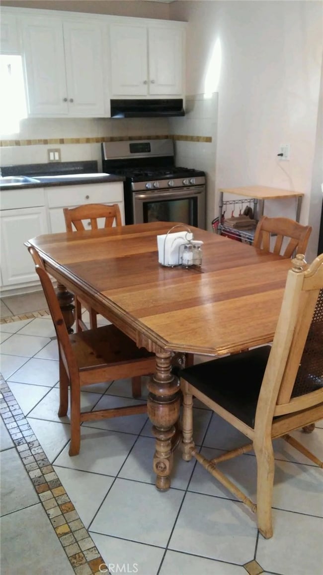 1126 S Flower St, Inglewood, CA 90301 - photo 4