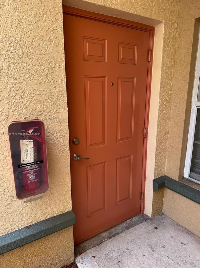 2469 Centergate Dr unit 102, Miramar, FL 33025 - photo 4