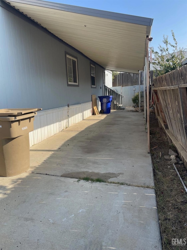 8300 Kern Canyon Rd unit 44, Bakersfield, CA 93306 - photo 6