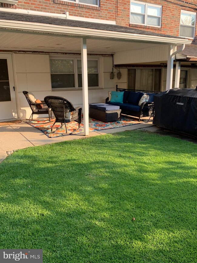 3829 Salina Rd, Philadelphia, PA 19154 - photo 5