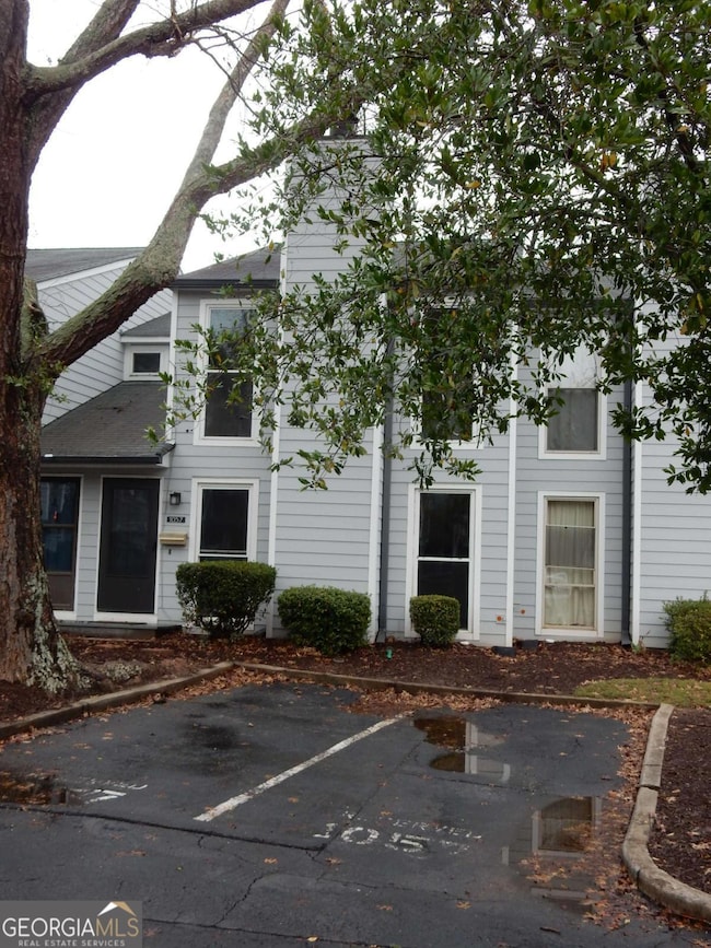 1057 Riverbend Club Dr SE, Atlanta, GA 30339 - photo 2