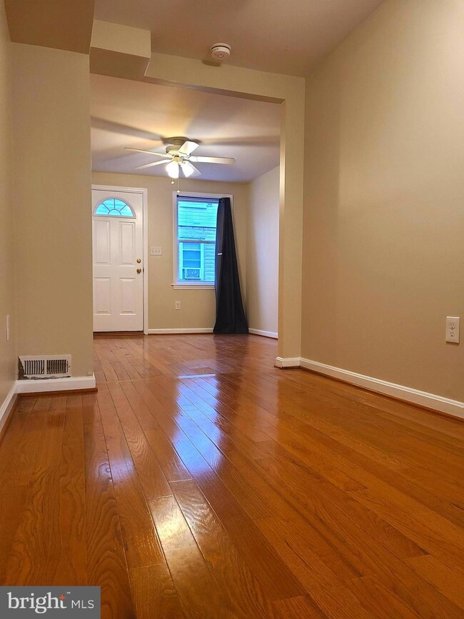 113 S Durham St, Baltimore, MD 21231 - photo 3