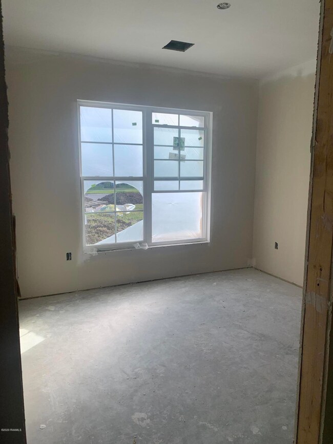 122 San Sebastian Dr, Youngsville, LA 70592 - photo 5