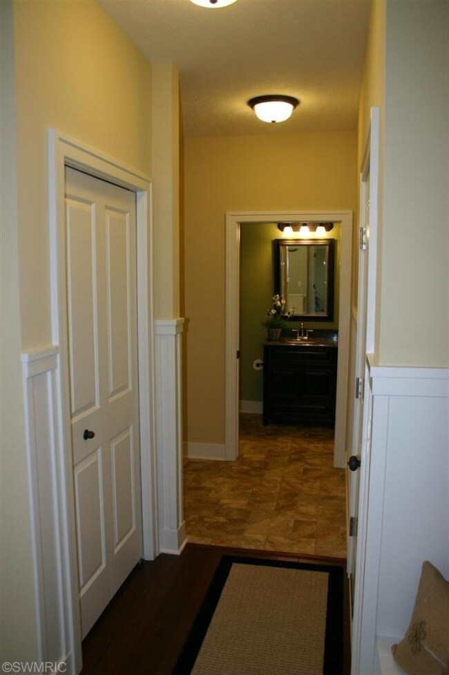 920 N Center Park Dr, Byron Center, MI 49315 - photo 3