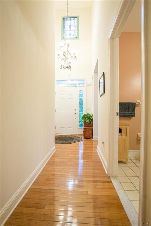 2312 Hollow View Dr, Easton, PA 18040 - photo 2