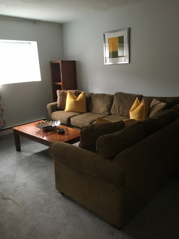 135 Winthrop St unit 2B, Framingham, MA 01702 - photo 5