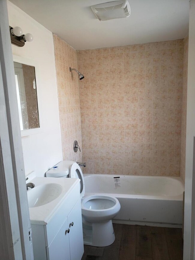 104 N Main St unit 9, Algonquin, IL 60102 - photo 4