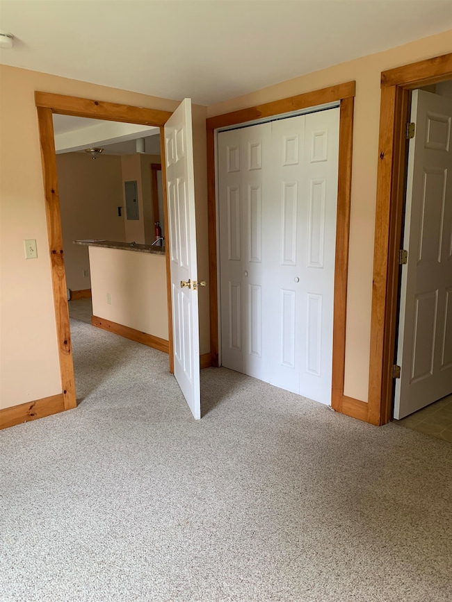129 Elm St unit 4, Saint Johnsbury, VT 05819 - photo 6