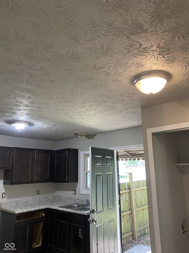 2121 Winfield Ave, Indianapolis, IN 46222 - photo 5